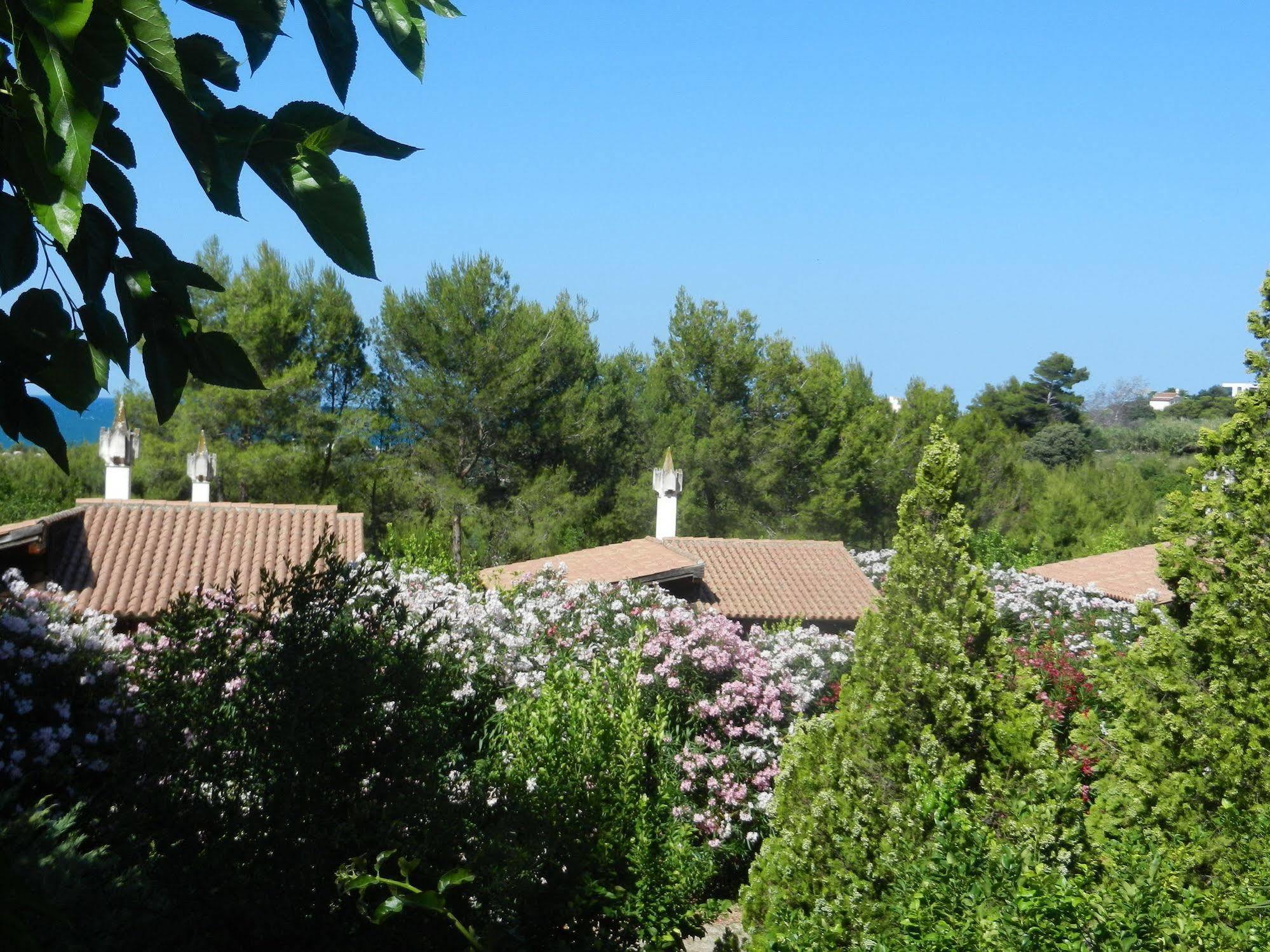 Tenuta Molino Di Mare- Ecoresort Con Villini Hotel Rodi Garganico